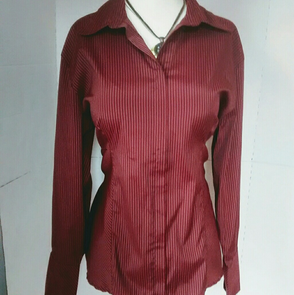 DCC TOP Missy zip down blouse!! NWOT